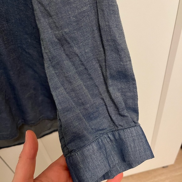 Joie Blue Chambray top XS - Picture 3 of 4
